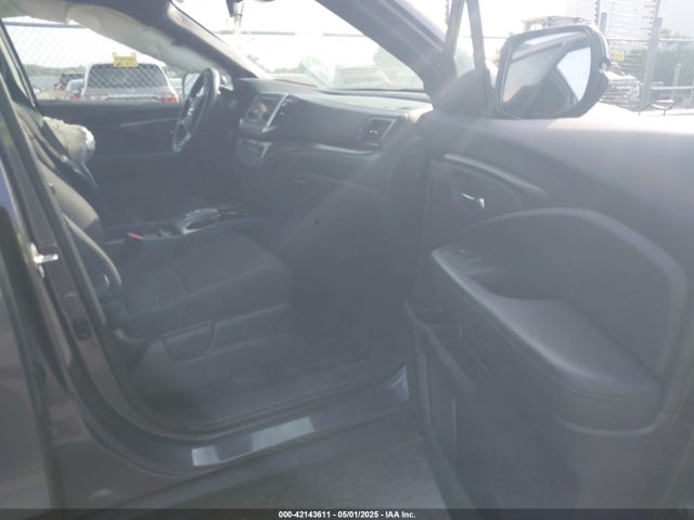 5FNYF8H22KB024522 Honda Passport Sport