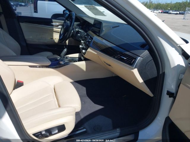 WBAJA5C53JG898590 BMW 530I