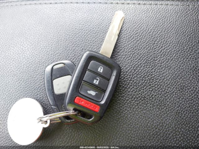 2HKRM4H37FH635178 Honda CR-V LX