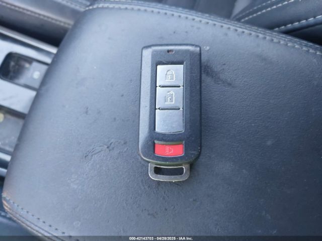 2019 MITSUBISHI OUTLANDER JA4AD3A35KZ025472 Photo 10