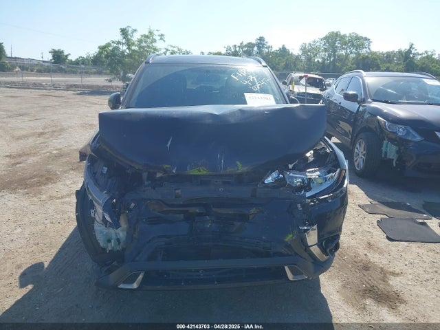 JA4AD3A35KZ025472 Mitsubishi Outlander Le