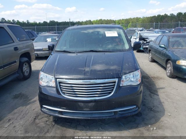 2C4RC1BG8GR297243 Chrysler Town & Country Touring