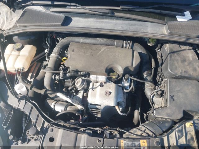 1FADP3KE6GL240692 Ford FOCUS SE