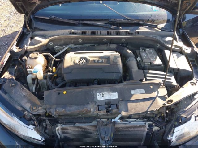 3VWD17AJ2JM238698 Volkswagen Jetta 1.8t Se Sport