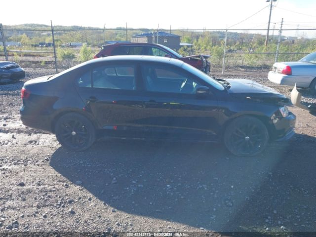 3VWD17AJ2JM238698 Volkswagen Jetta 1.8t Se Sport