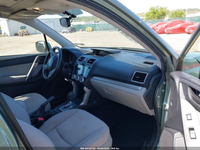 JF2SJADC6GH447638 Subaru Forester 2.5i Premium