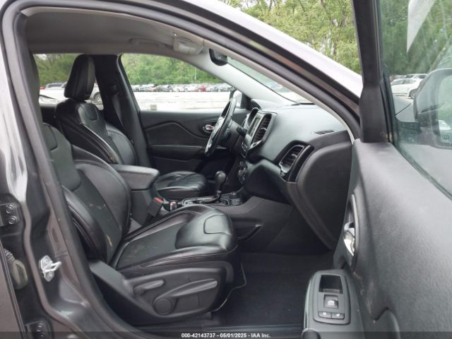 1C4PJMLB2KD328371 Jeep Cherokee Altitude 4x4