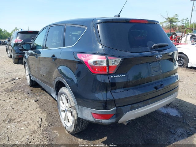 1FMCU0GDXHUD75288 Ford ESCAPE SE