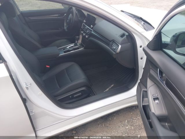 1HGCV1F48NA067821 Honda Accord Sport Special Edition