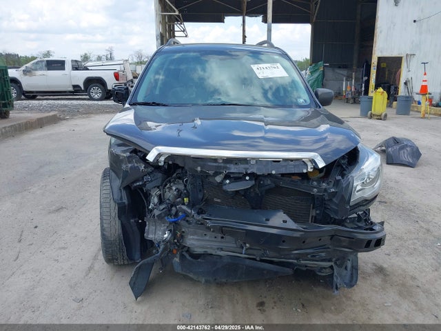 JF2SJABC9JH606789 Subaru Forester 2.5i