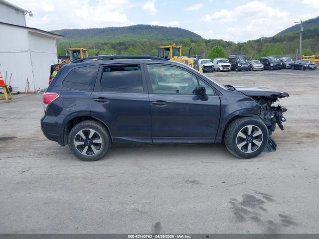 JF2SJABC9JH606789 Subaru Forester 2.5i