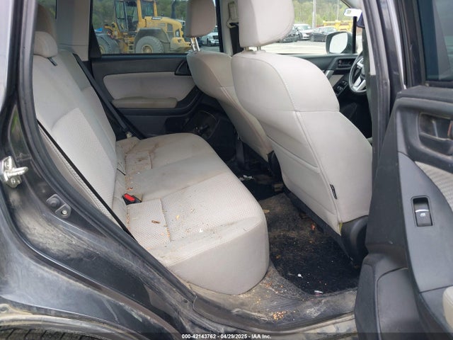JF2SJABC9JH606789 Subaru Forester 2.5i