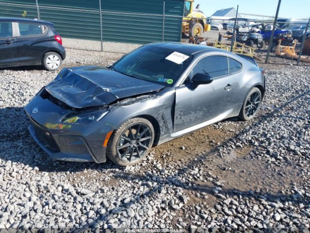 2024 TOYOTA GR86 JF1ZNBE16R9754394 Photo 1
