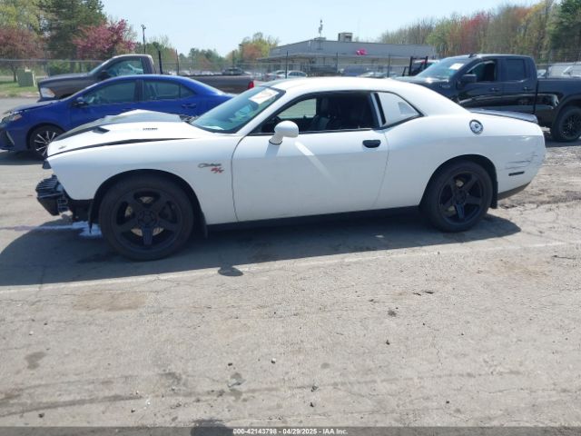 2C3CDZBT2JH259541 Dodge Challenger R/t Plus