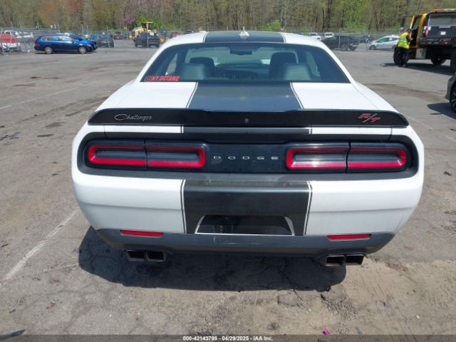 2C3CDZBT2JH259541 Dodge Challenger R/t Plus