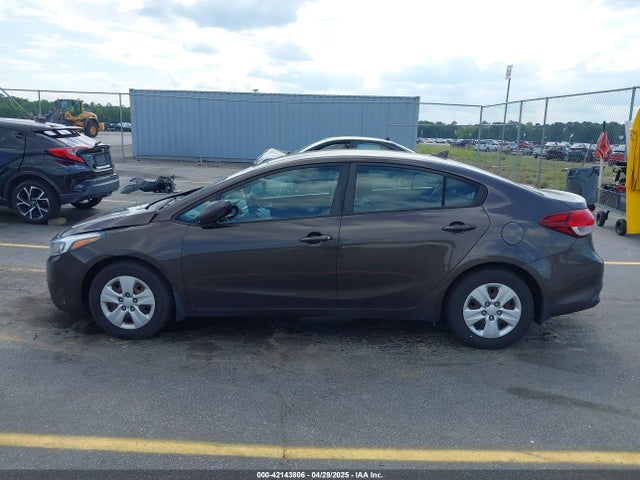 KIA FORTE LX 2017 3KPFK4A77HE094677 Image 14