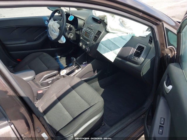 KIA FORTE LX 2017 3KPFK4A77HE094677 Image 5