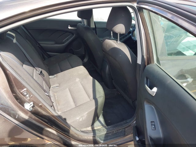 KIA FORTE LX 2017 3KPFK4A77HE094677 Image 8