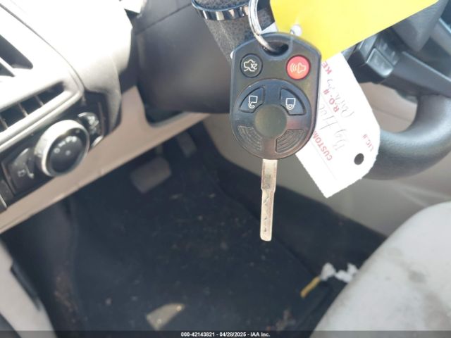 1FADP3F29HL234323 Ford FOCUS SE