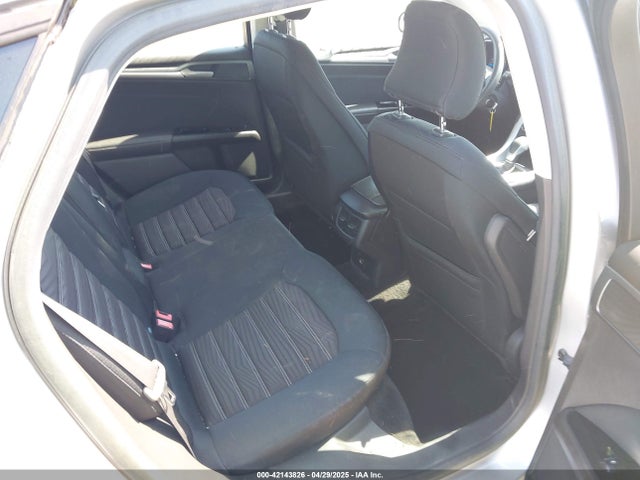1FA6P0H7XG5101461 Ford FUSION SE