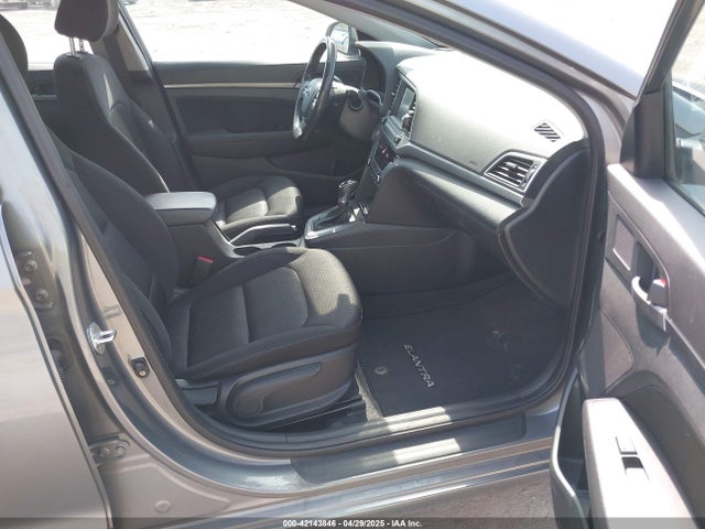 KMHD84LF7JU567281 Hyundai Elantra Value Edition