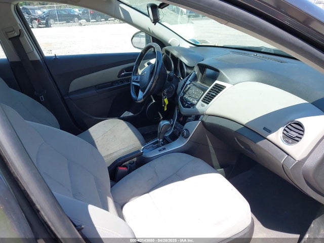 1G1PC5SB7E7352808 Chevrolet Cruze 1lt Auto