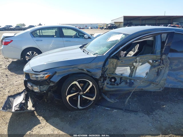 1HGCV1F30NA083079 Honda Accord Sport