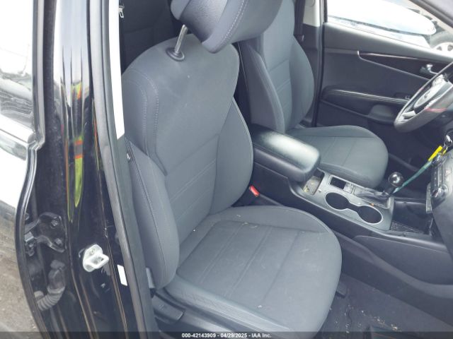 5XYPGDA37GG152226 KIA Sorento 2.4l Lx