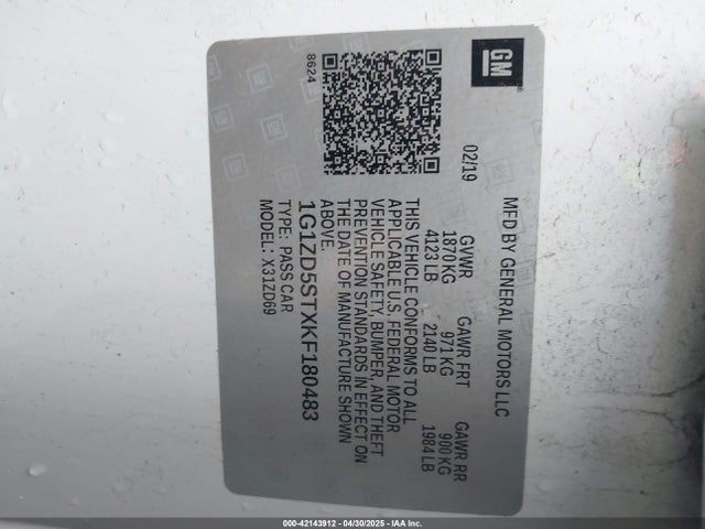 1G1ZD5STXKF180483 Chevrolet MALIBU LT