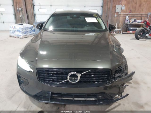 7JRL12TZ1NG192240 Volvo S60 B5 Black Edition Momentum/b5 Inscription/b5 Momentum