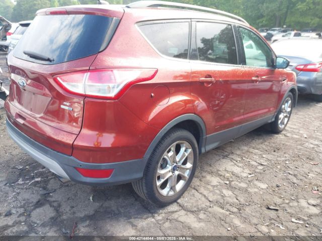 1FMCU9GX0EUB70489 Ford ESCAPE SE