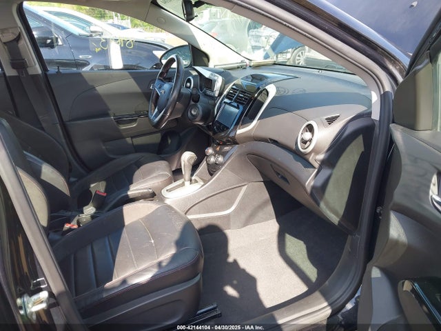 1G1JG5SB9F4119459 Chevrolet Sonic Rs Auto