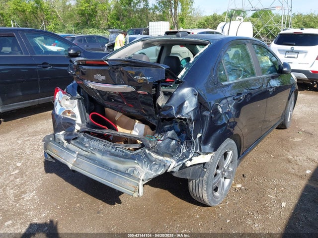 1G1JG5SB9F4119459 Chevrolet Sonic Rs Auto