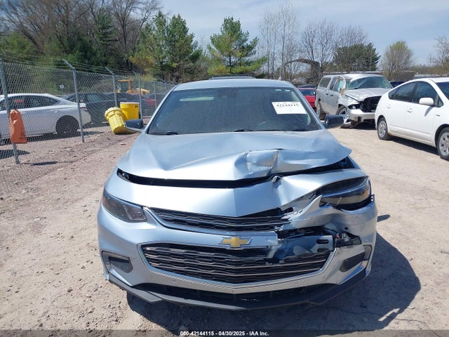 1G1ZD5ST0JF211951 Chevrolet MALIBU LT