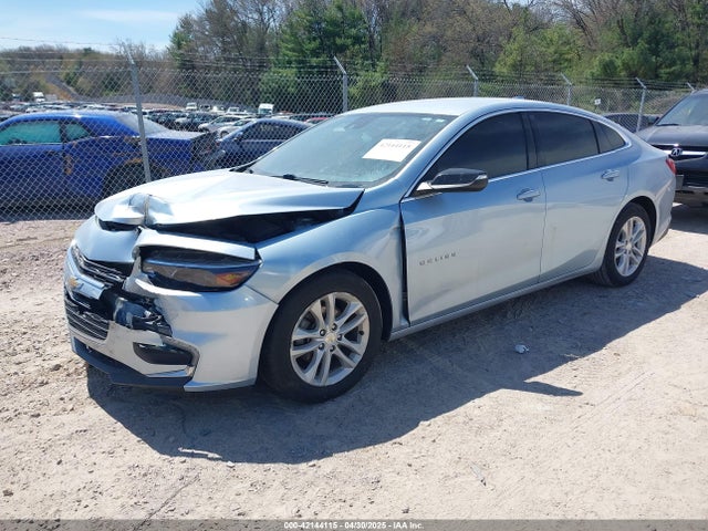 1G1ZD5ST0JF211951 Chevrolet MALIBU LT