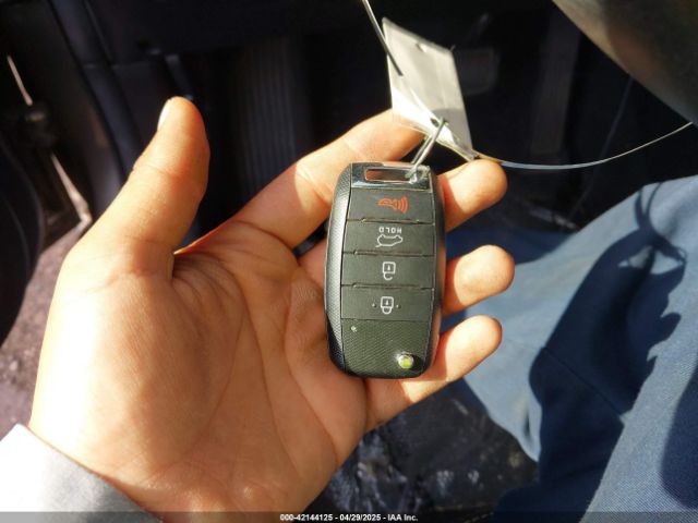 KNDJN2A20J7607929 KIA Soul