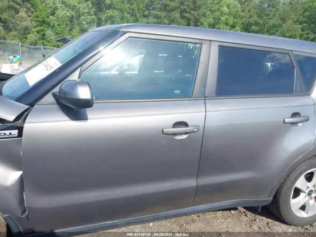KNDJN2A20J7607929 KIA Soul