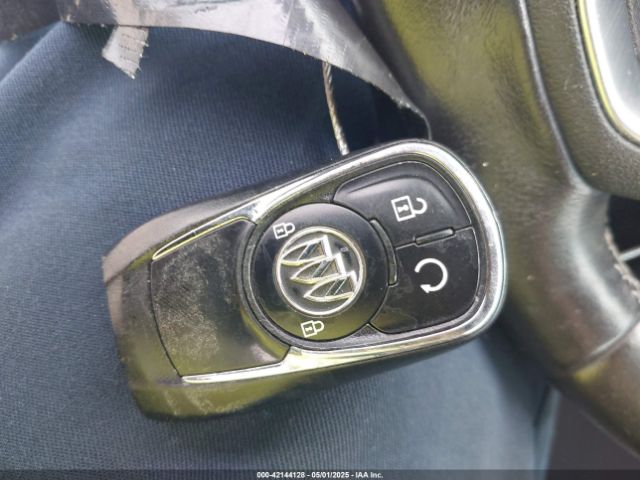 W04GM6SX4J1137206 Buick Regal Sportback Preferred Ii