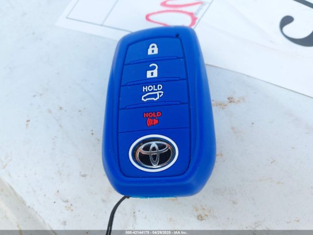 7MUBAAAG5NV028801 Toyota Corolla Cross Le