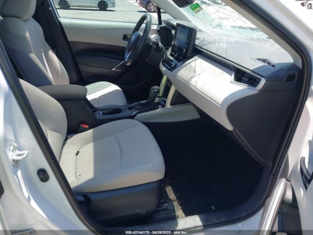 7MUBAAAG5NV028801 Toyota Corolla Cross Le