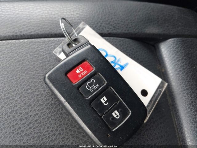 5TDKKRFH3FS076080 Toyota Highlander Xle V6