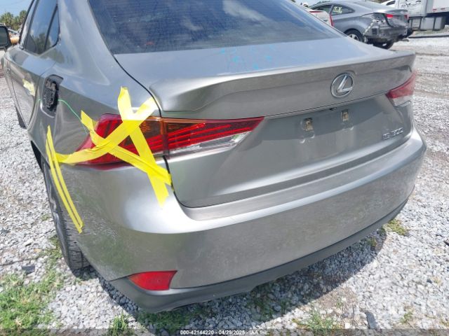 JTHBA1D29J5075810 Lexus IS 300