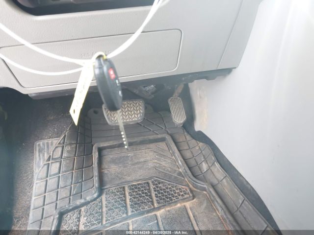 5TDBZRFH4JS819995 Toyota Highlander Le