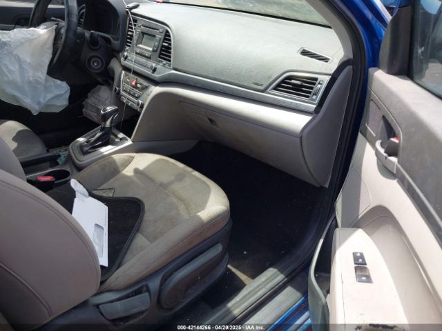 5NPD74LF7HH204958 Hyundai ELANTRA SE