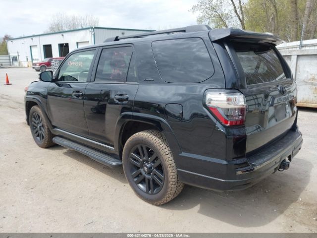 2021 TOYOTA 4RUNNER JTEJU5JRXM5969778 Photo 2