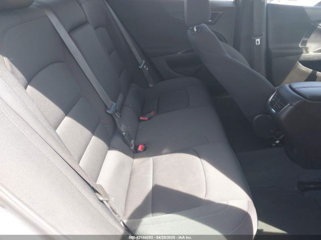 1G1ZD5ST1PF132748 Chevrolet Malibu Fwd 1lt