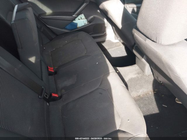 1VWAT7A39GC014305 Volkswagen Passat 1.8t S