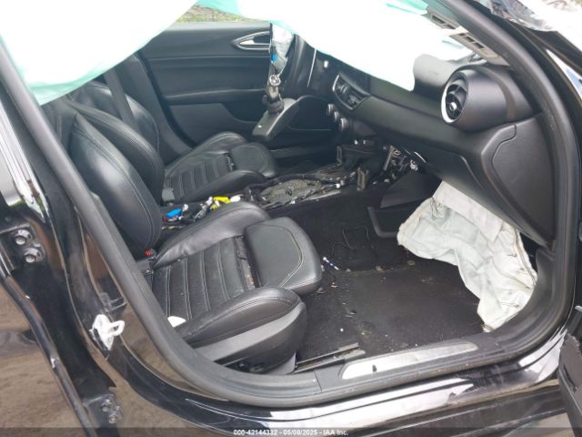2018 ALFA ROMEO GIULIA ZARFAEEN5J7597346 Photo 4
