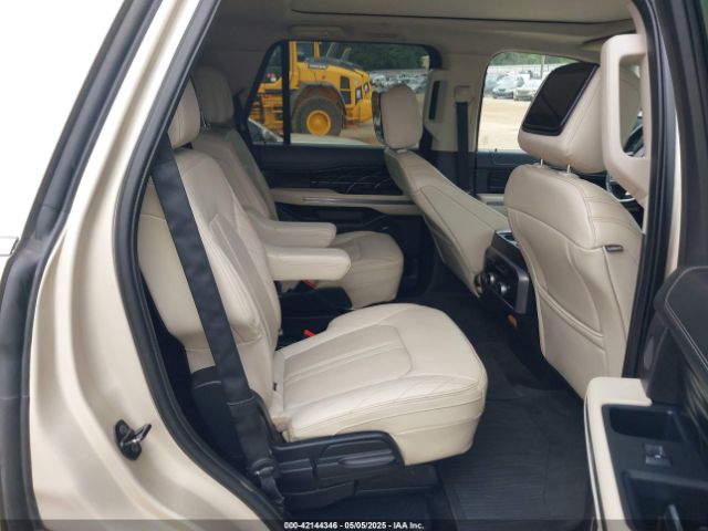 1FMJU1MT6JEA33748 Ford Expedition Platinum