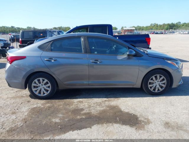 3KPC24A39JE025107 Hyundai ACCENT SE